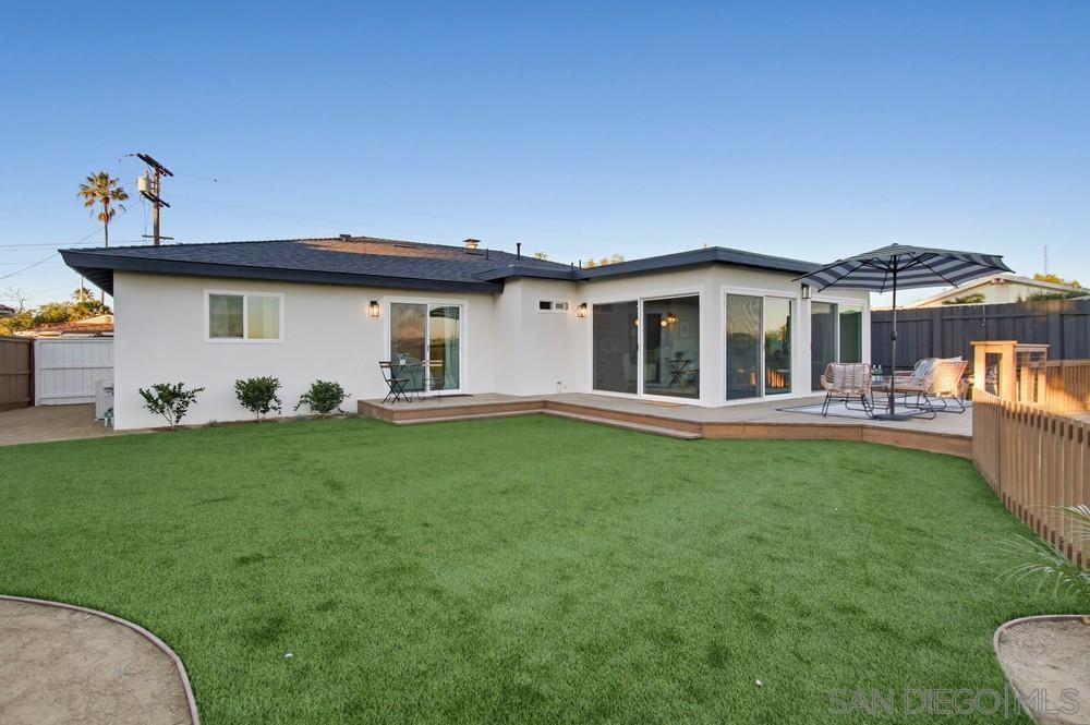 Detail Gallery Image 15 of 22 For 4969  Southcrest Ave, San Diego,  CA 92110 - 3 Beds | 2 Baths