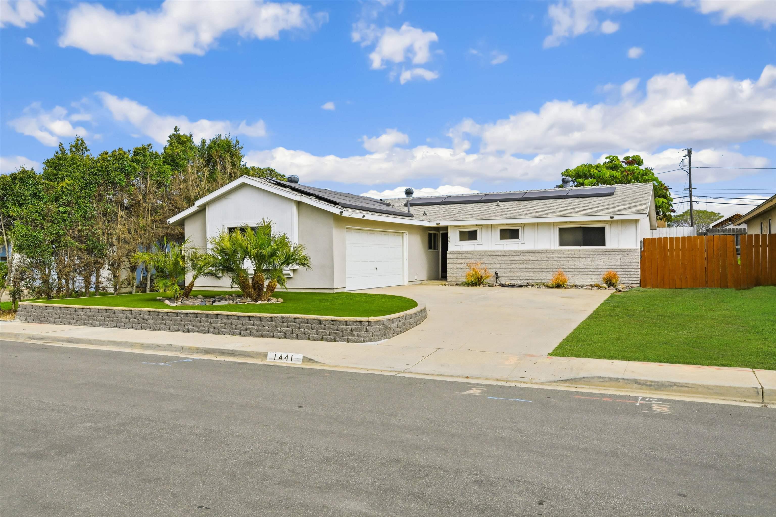 Detail Gallery Image 1 of 18 For 1441  Hermes Ln, San Diego,  CA 92154 - 3 Beds | 2 Baths