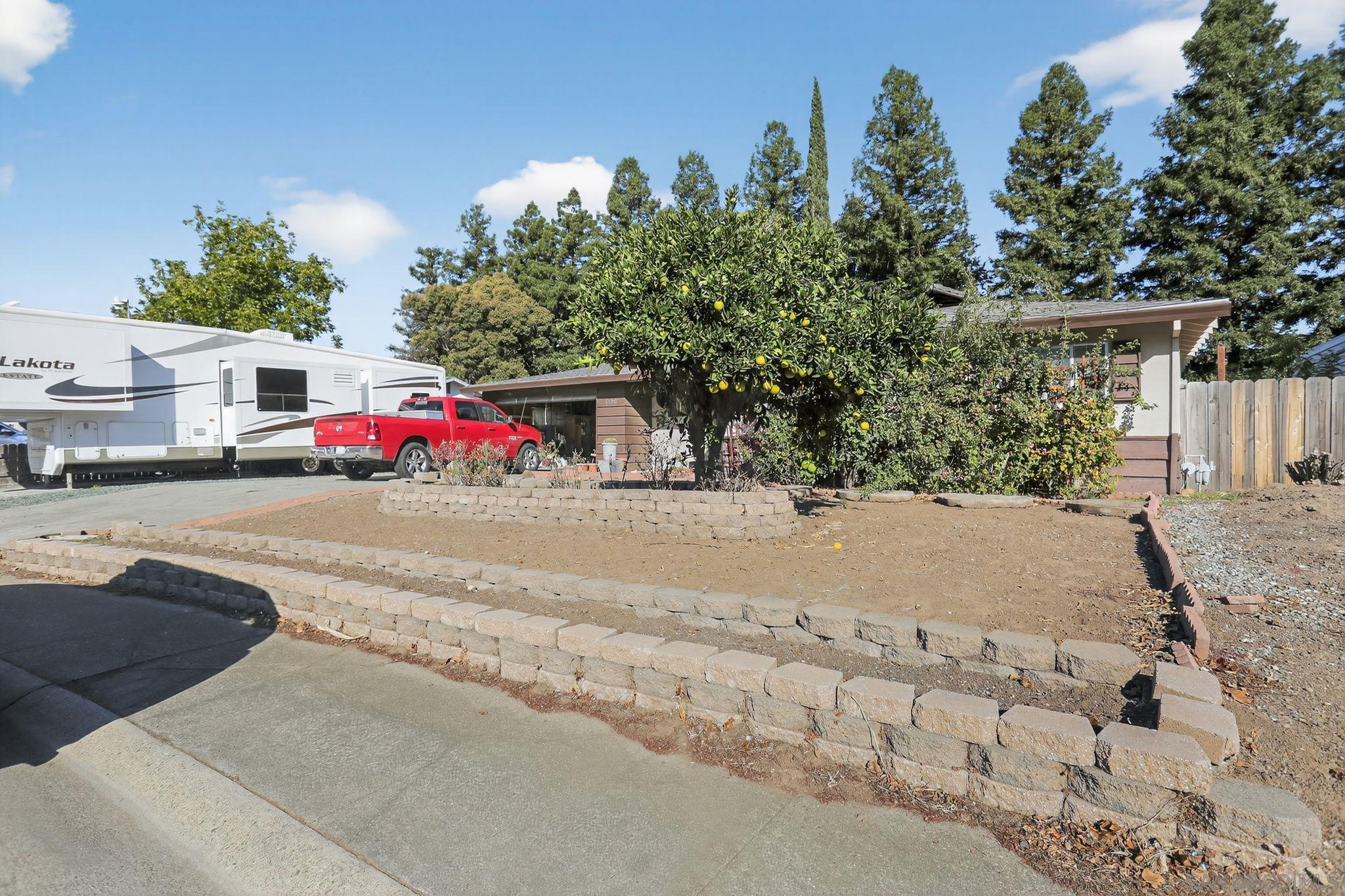 Detail Gallery Image 2 of 29 For 1186  Patricia Dr, Chico,  CA 95926 - 3 Beds | 1/1 Baths