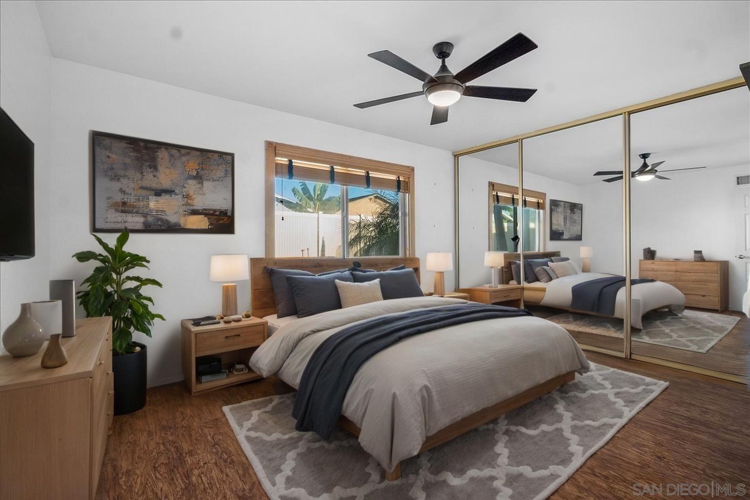 Detail Gallery Image 8 of 17 For 10853  Westonhill Dr, San Diego,  CA 92126 - 3 Beds | 2 Baths