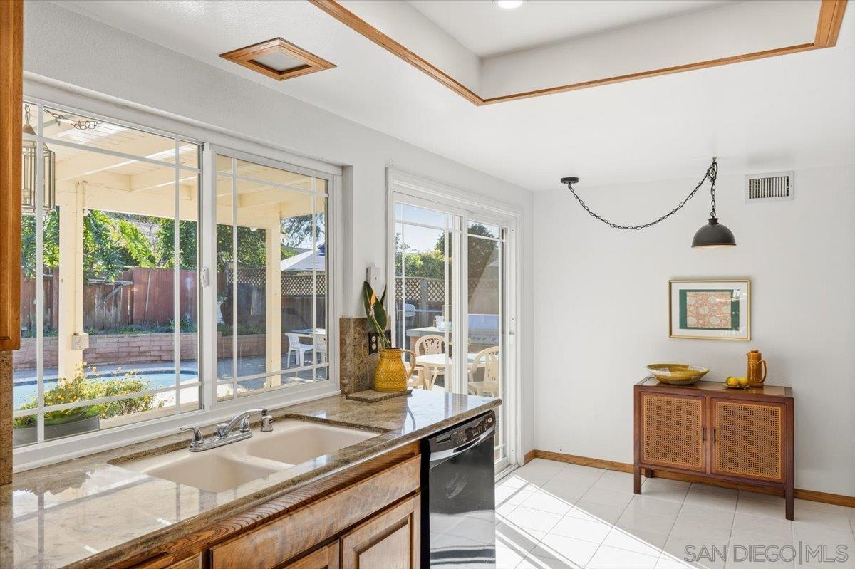 Detail Gallery Image 13 of 39 For 3515  Merrimac Ave, San Diego,  CA 92117 - 3 Beds | 2 Baths