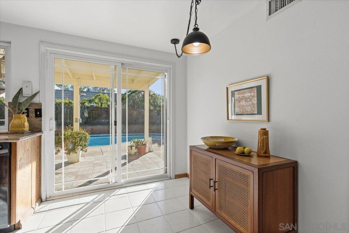 Detail Gallery Image 14 of 39 For 3515  Merrimac Ave, San Diego,  CA 92117 - 3 Beds | 2 Baths