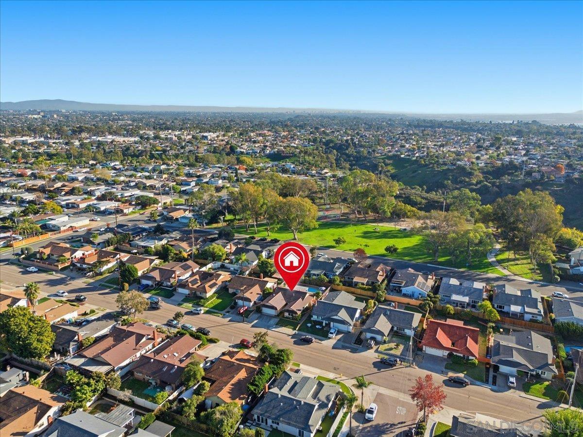 Detail Gallery Image 4 of 39 For 3515  Merrimac Ave, San Diego,  CA 92117 - 3 Beds | 2 Baths