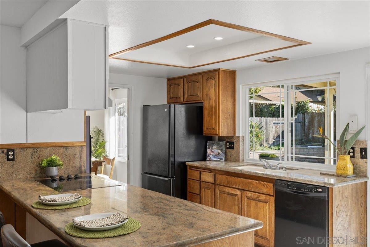 Detail Gallery Image 9 of 39 For 3515  Merrimac Ave, San Diego,  CA 92117 - 3 Beds | 2 Baths
