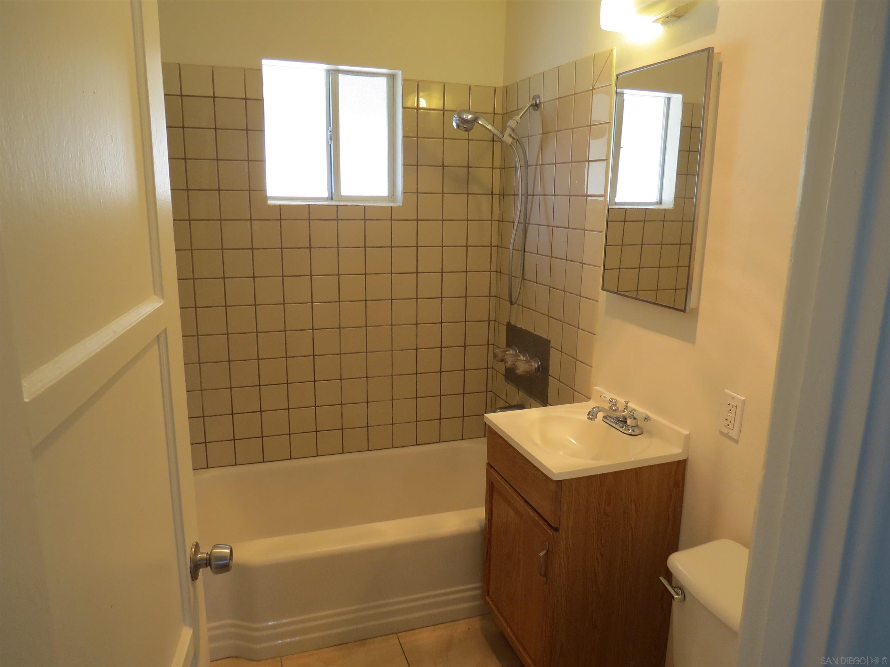 Detail Gallery Image 12 of 25 For 1737-41  Glencoe Dr, Lemon Grove,  CA 91945 - – Beds | – Baths