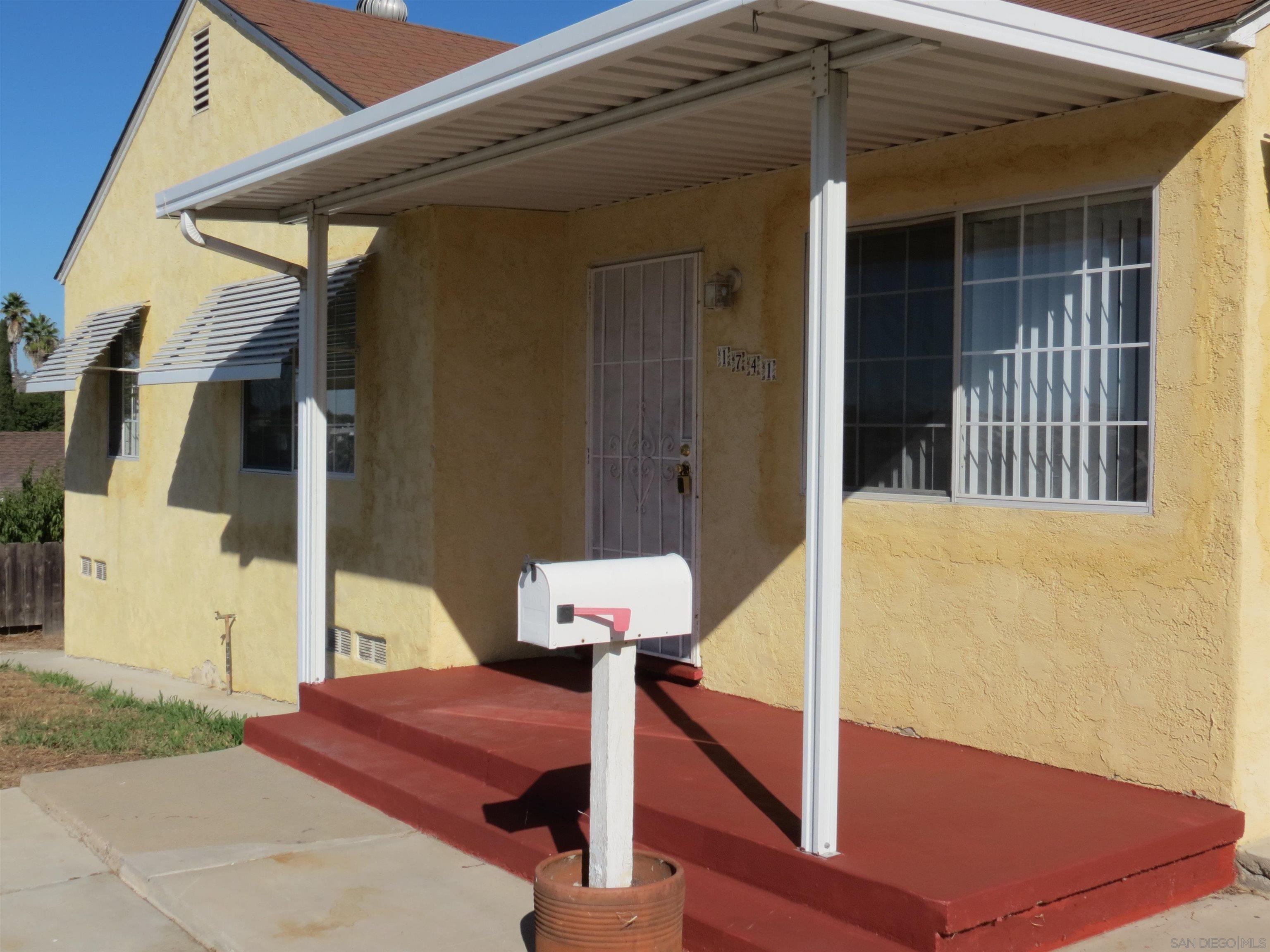 Detail Gallery Image 3 of 25 For 1737-41  Glencoe Dr, Lemon Grove,  CA 91945 - – Beds | – Baths