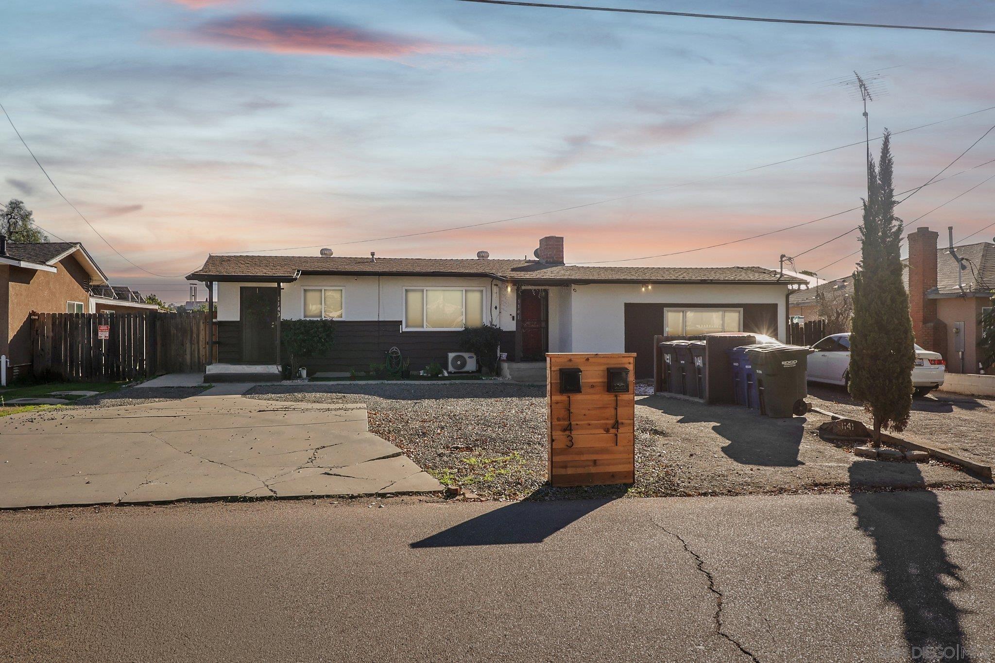 Front Image Thumbnail for SD250045685