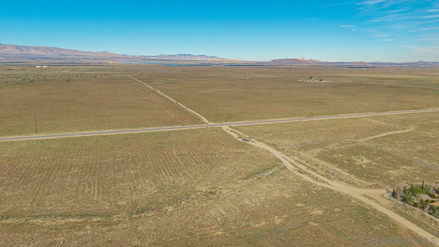 Detail Gallery Image 13 of 45 For , Lancaster,  CA 93536 - – Beds | – Baths