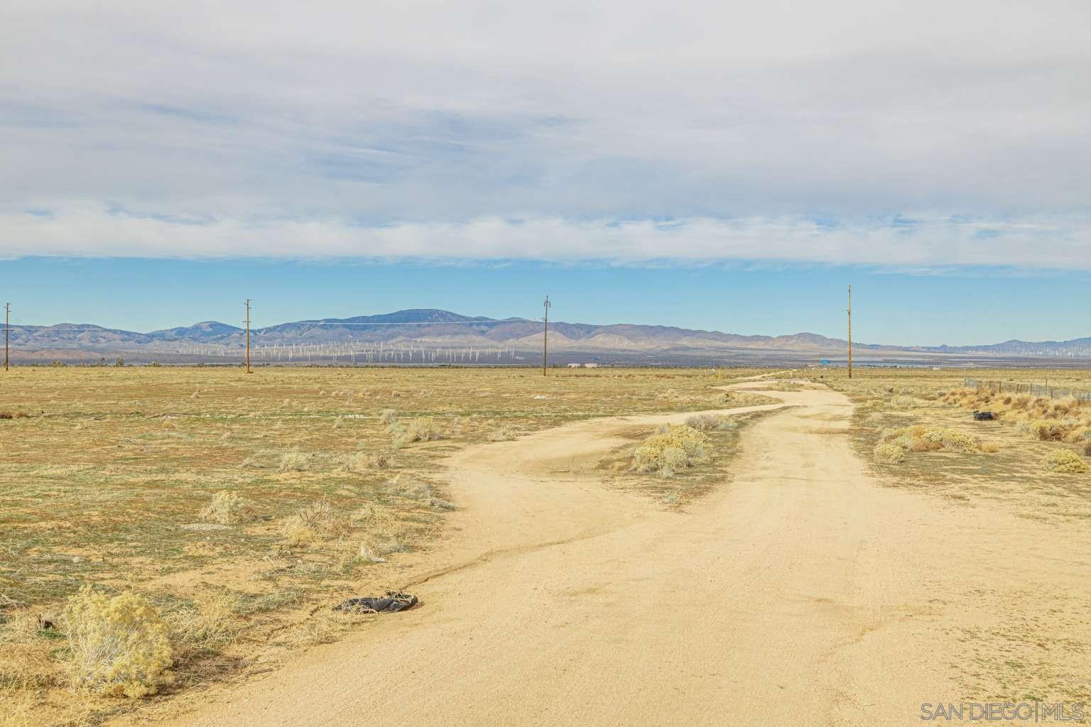 Detail Gallery Image 22 of 45 For , Lancaster,  CA 93536 - – Beds | – Baths