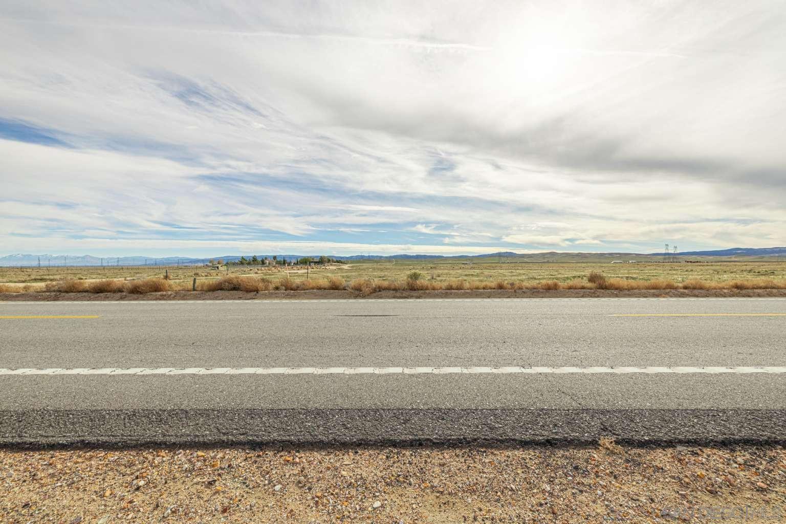 Detail Gallery Image 26 of 45 For , Lancaster,  CA 93536 - – Beds | – Baths