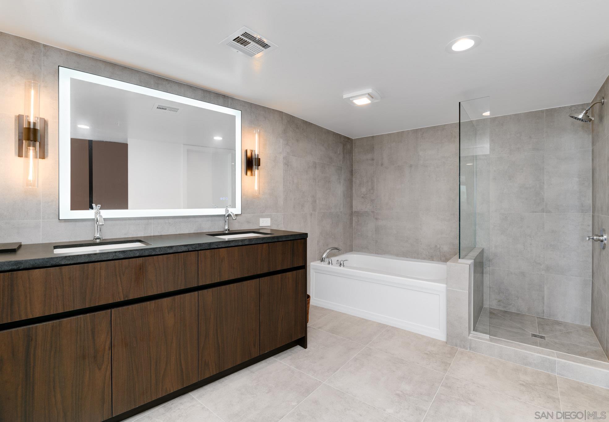 Detail Gallery Image 16 of 26 For 1780  Kettner Blvd  515, San Diego,  CA 92101 - 3 Beds | 2 Baths