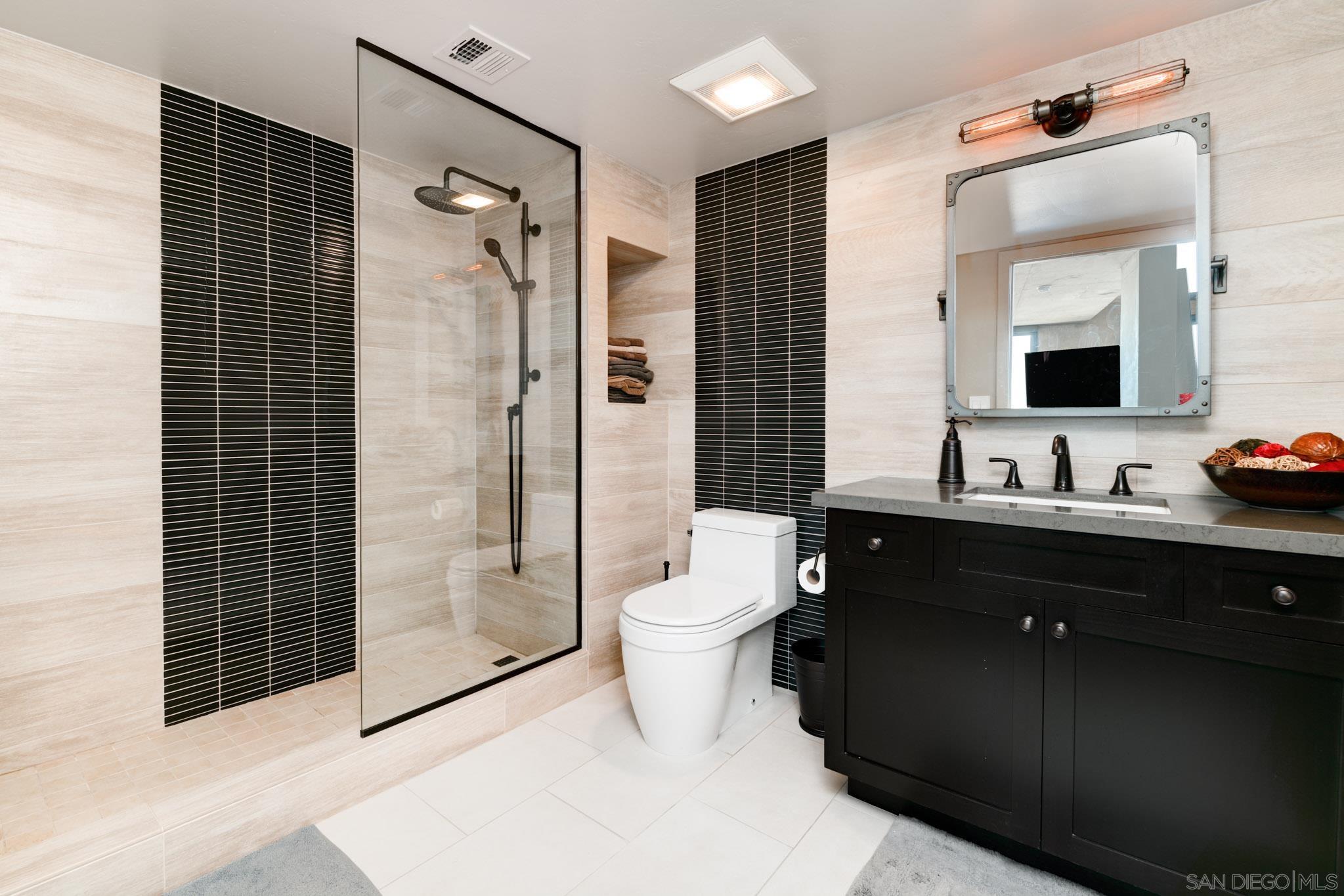 Detail Gallery Image 20 of 26 For 1780  Kettner Blvd  515, San Diego,  CA 92101 - 3 Beds | 2 Baths