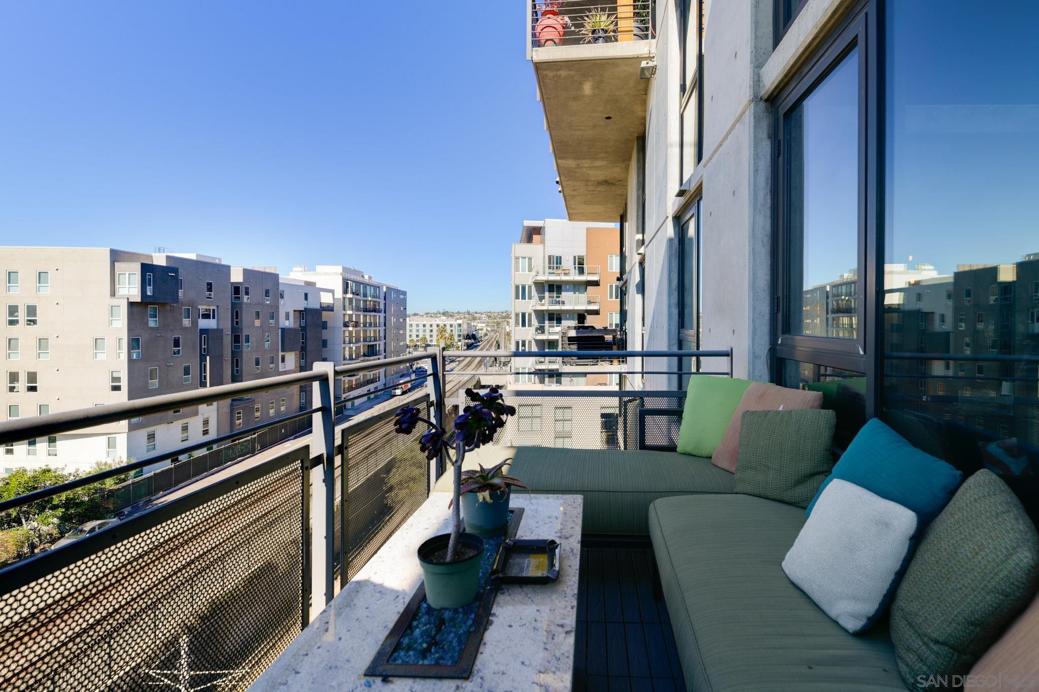 Detail Gallery Image 5 of 26 For 1780  Kettner Blvd  515, San Diego,  CA 92101 - 3 Beds | 2 Baths