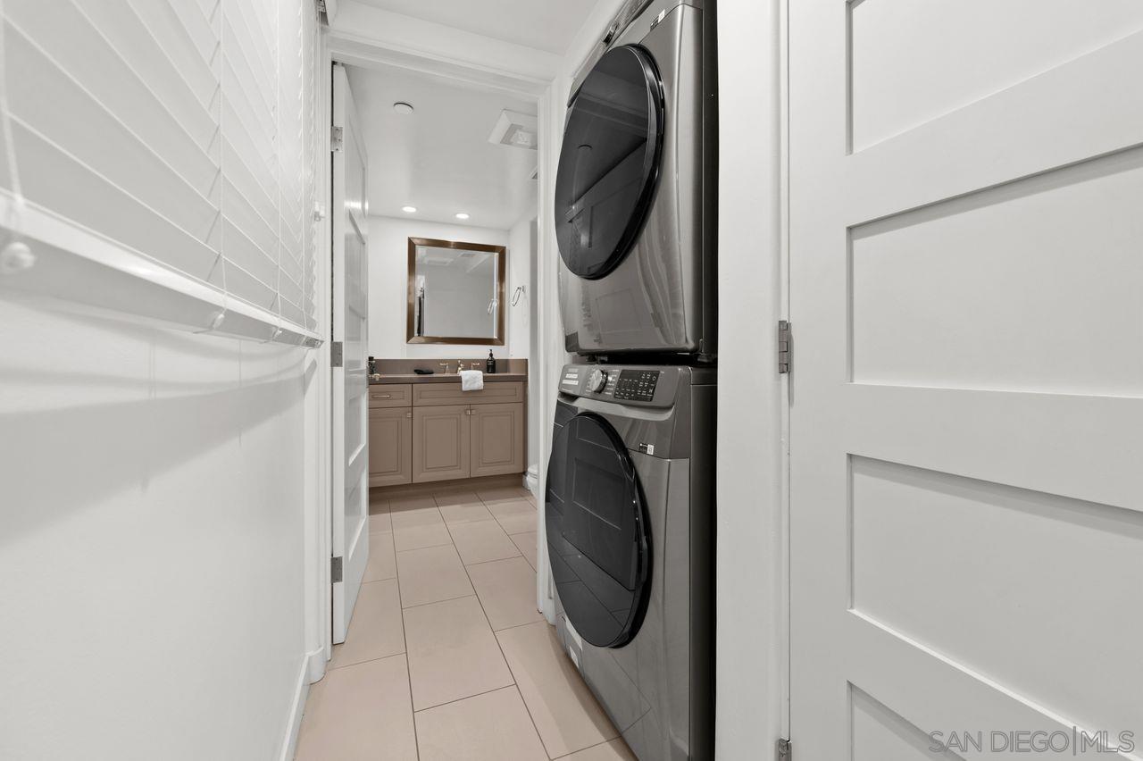 Detail Gallery Image 15 of 60 For 6639  La Jolla Blvd, La Jolla,  CA 92037 - 3 Beds | 2/2 Baths