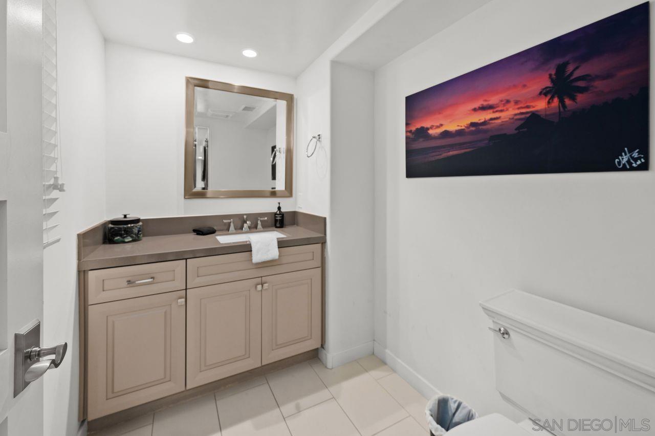 Detail Gallery Image 16 of 60 For 6639  La Jolla Blvd, La Jolla,  CA 92037 - 3 Beds | 2/2 Baths