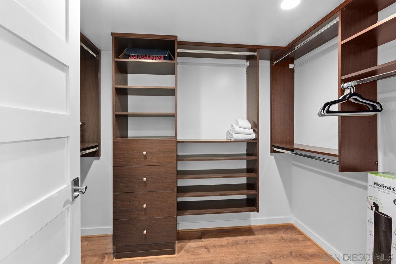 Detail Gallery Image 22 of 60 For 6639  La Jolla Blvd, La Jolla,  CA 92037 - 3 Beds | 2/2 Baths