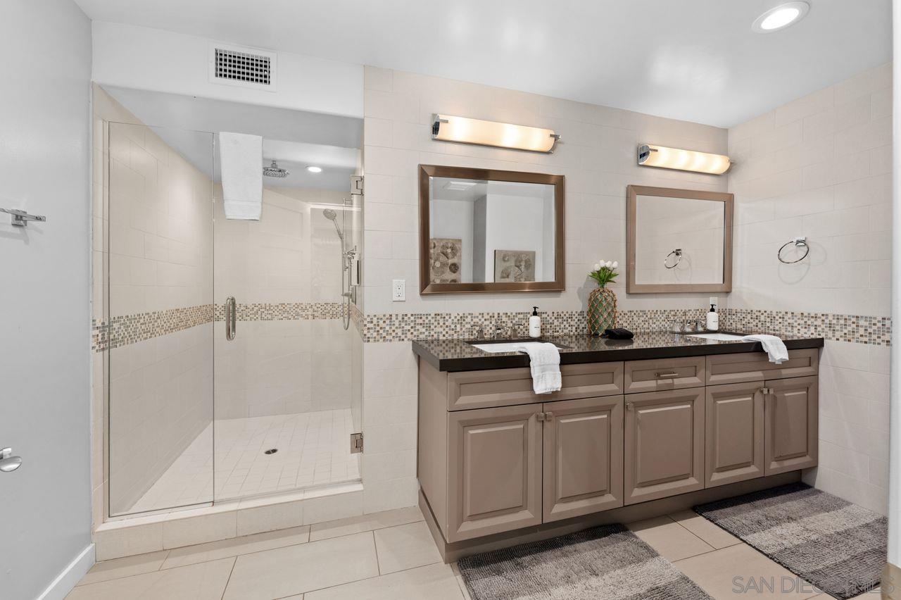 Detail Gallery Image 23 of 60 For 6639  La Jolla Blvd, La Jolla,  CA 92037 - 3 Beds | 2/2 Baths