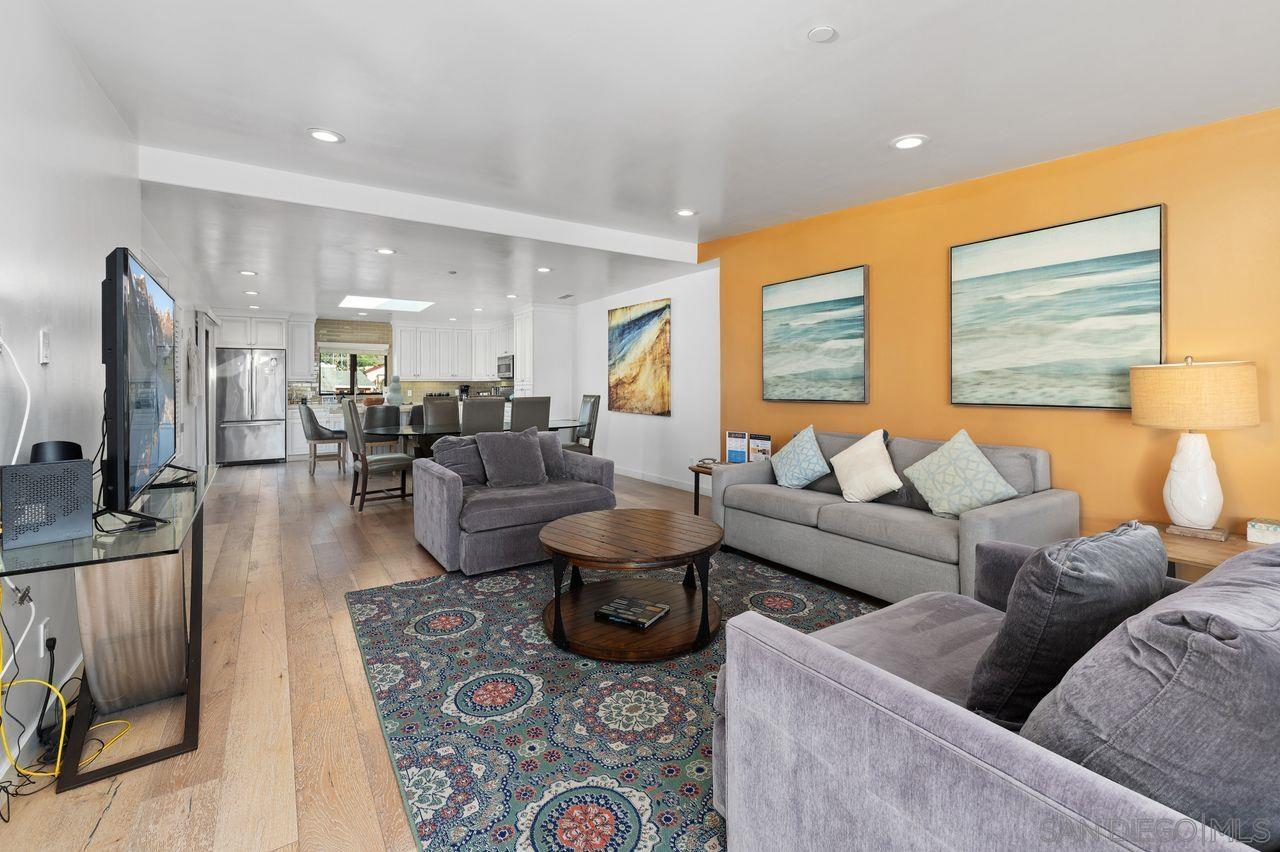 Detail Gallery Image 27 of 60 For 6639  La Jolla Blvd, La Jolla,  CA 92037 - 3 Beds | 2/2 Baths