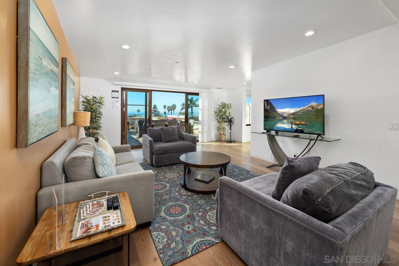 Detail Gallery Image 29 of 60 For 6639  La Jolla Blvd, La Jolla,  CA 92037 - 3 Beds | 2/2 Baths