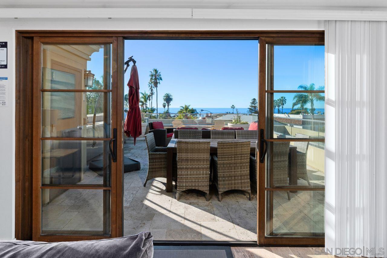 Detail Gallery Image 37 of 60 For 6639  La Jolla Blvd, La Jolla,  CA 92037 - 3 Beds | 2/2 Baths