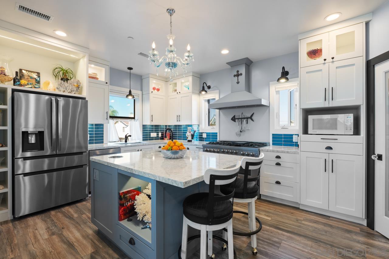 Detail Gallery Image 13 of 37 For 413  Delaware St, Imperial Beach,  CA 91932 - 3 Beds | 2/1 Baths