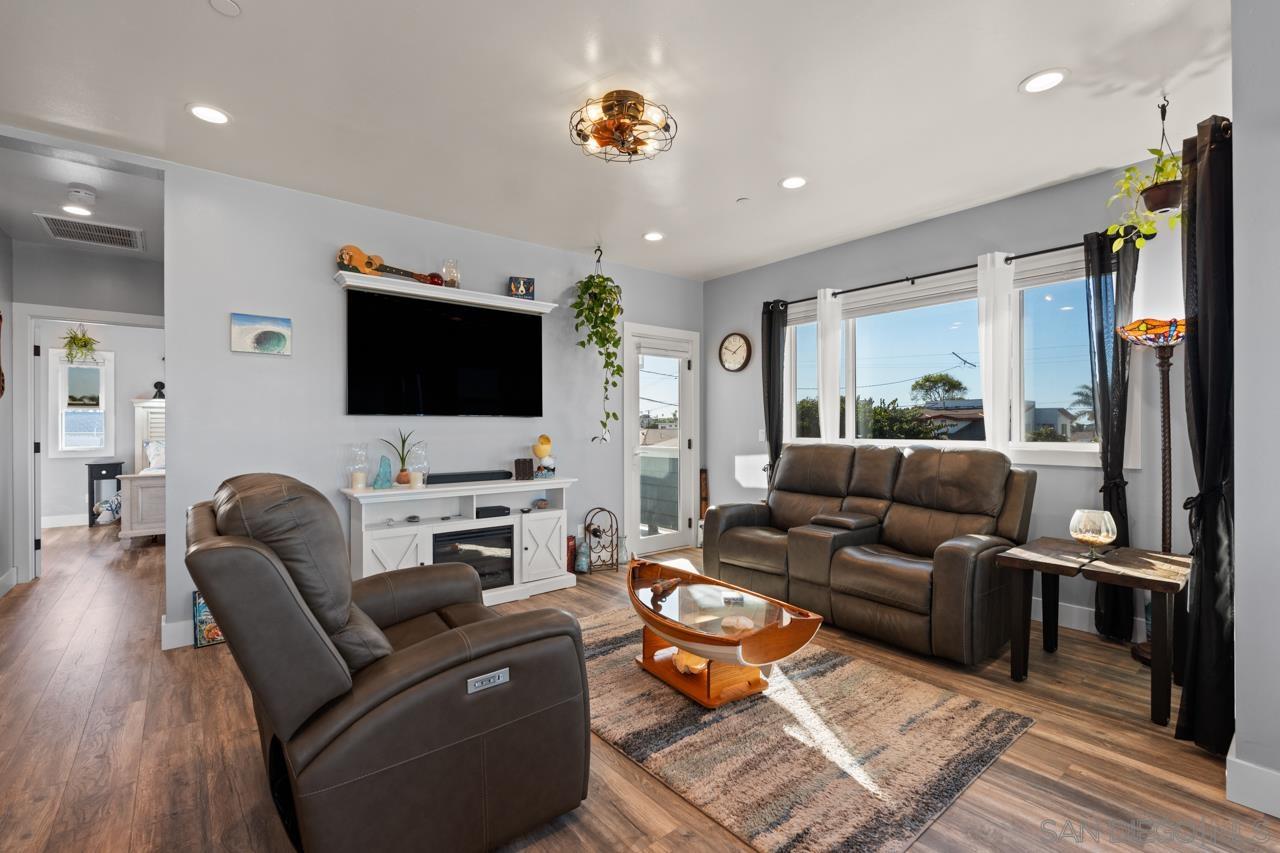 Detail Gallery Image 19 of 37 For 413  Delaware St, Imperial Beach,  CA 91932 - 3 Beds | 2/1 Baths