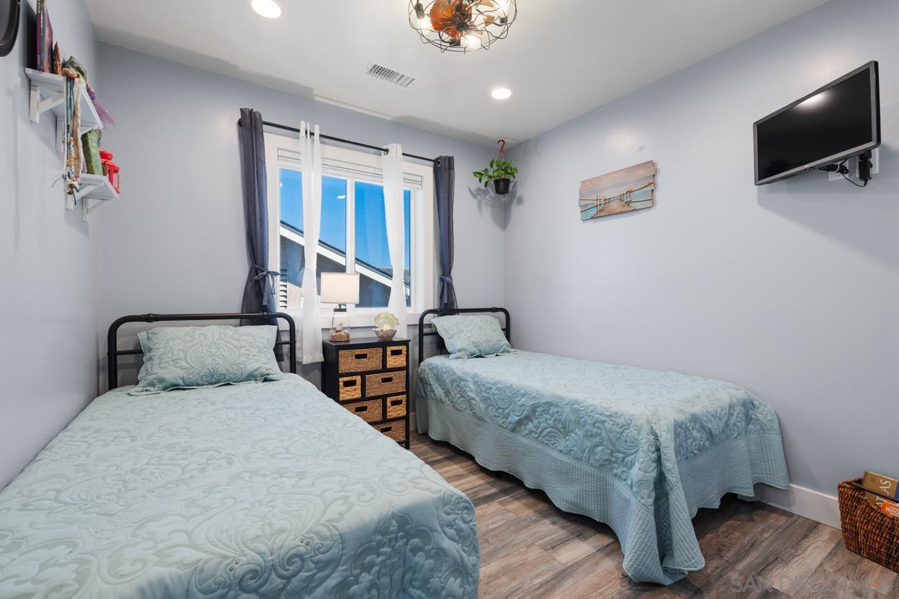 Detail Gallery Image 21 of 37 For 413  Delaware St, Imperial Beach,  CA 91932 - 3 Beds | 2/1 Baths