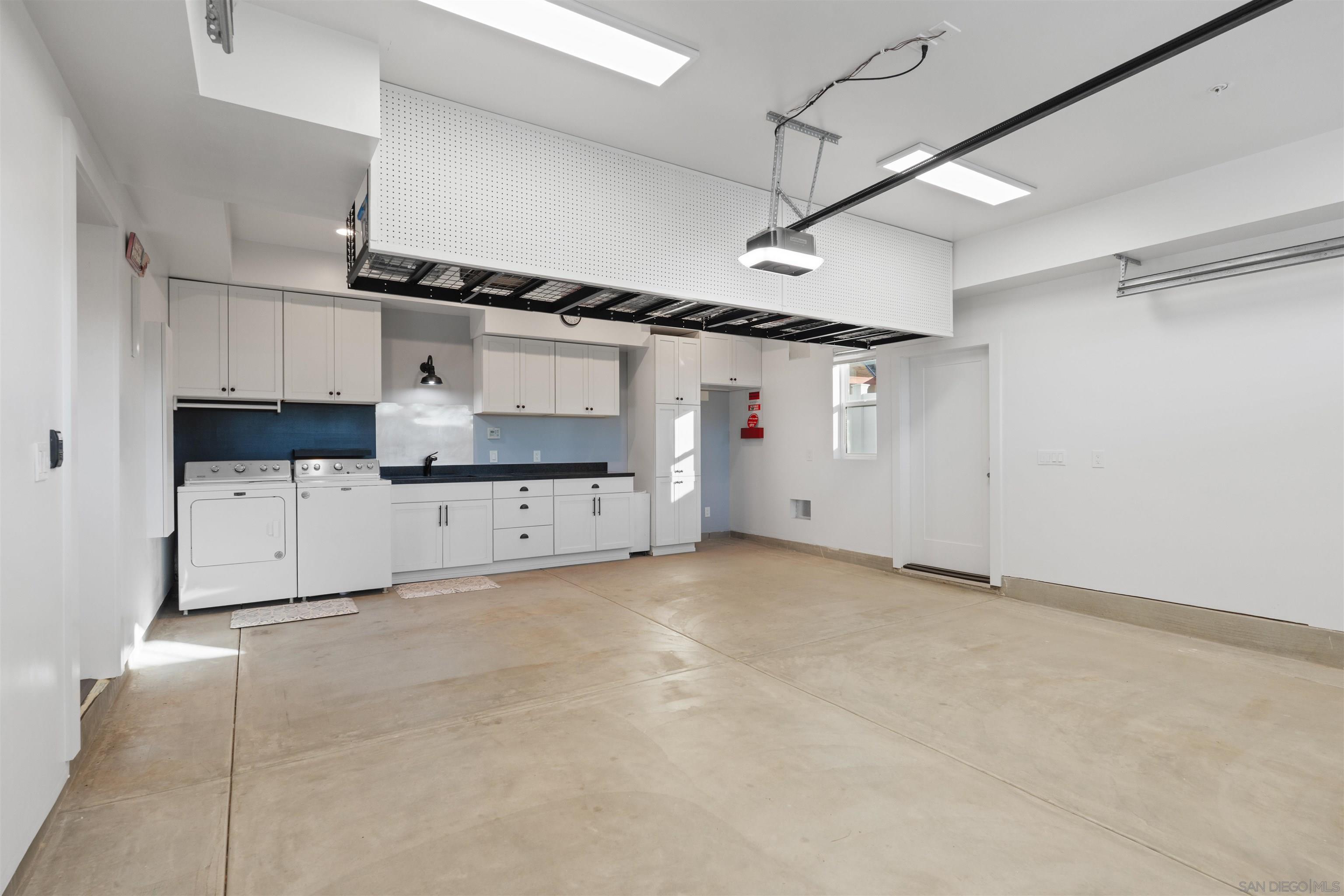 Detail Gallery Image 36 of 37 For 413  Delaware St, Imperial Beach,  CA 91932 - 3 Beds | 2/1 Baths