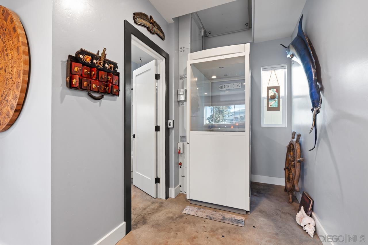 Detail Gallery Image 8 of 37 For 413  Delaware St, Imperial Beach,  CA 91932 - 3 Beds | 2/1 Baths