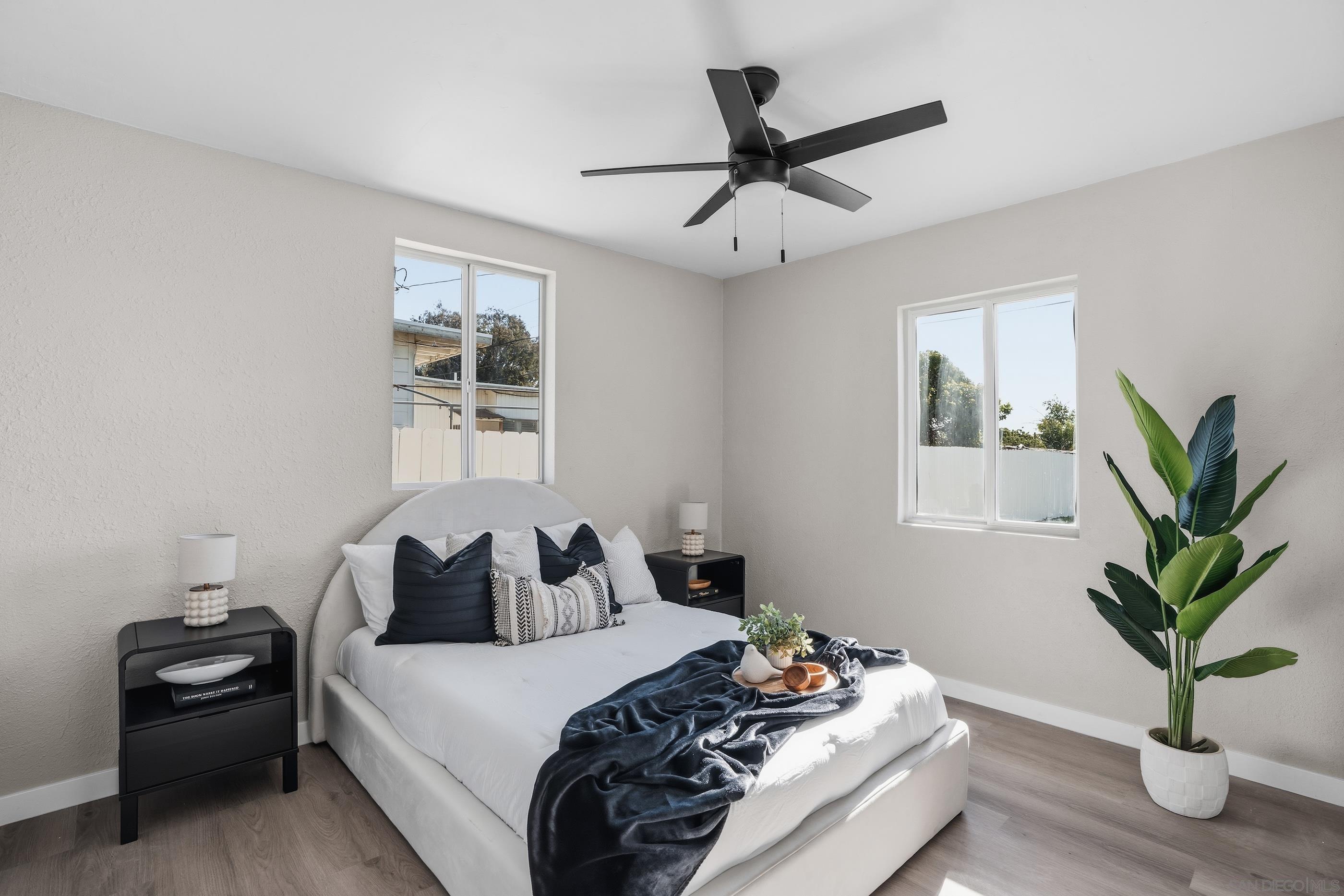 Detail Gallery Image 3 of 15 For 4647  F St, San Diego,  CA 92102 - 2 Beds | 1 Baths