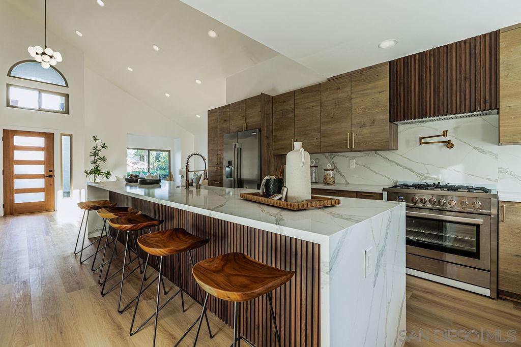 Detail Gallery Image 15 of 54 For 12782  Amaranth, San Diego,  CA 92129 - 4 Beds | 3 Baths