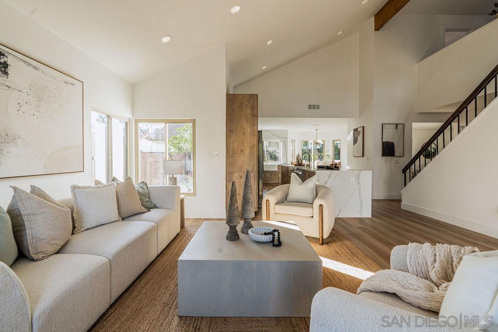 Detail Gallery Image 5 of 54 For 12782  Amaranth, San Diego,  CA 92129 - 4 Beds | 3 Baths