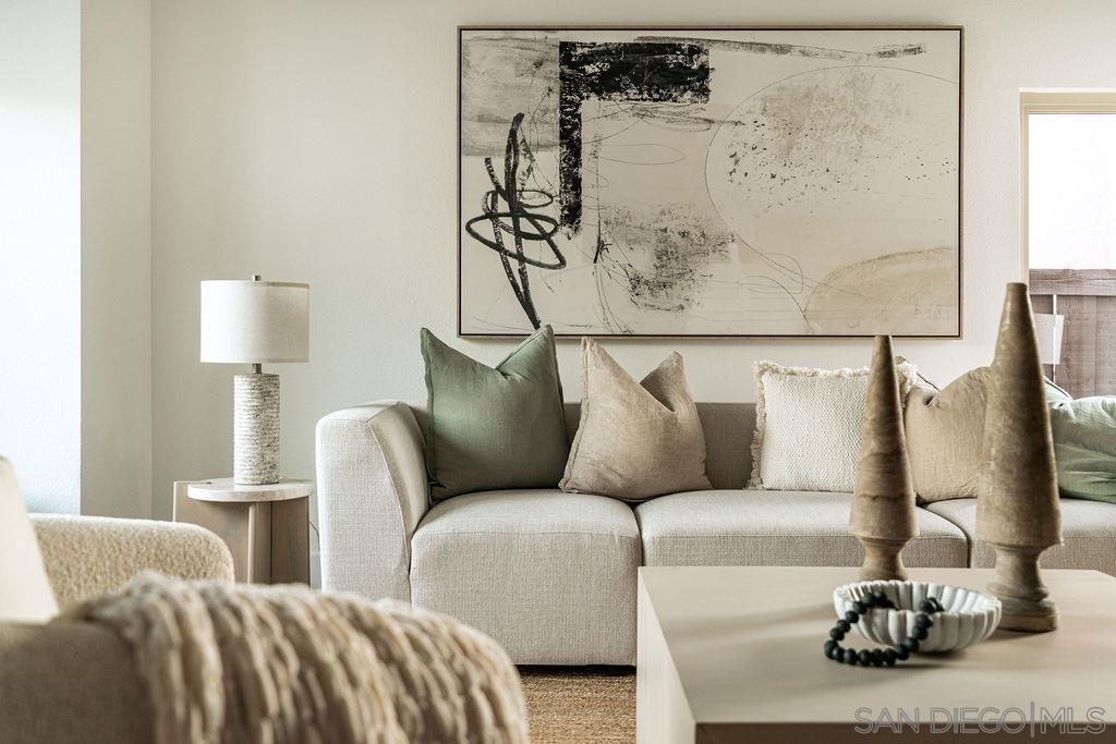 Detail Gallery Image 8 of 54 For 12782  Amaranth, San Diego,  CA 92129 - 4 Beds | 3 Baths