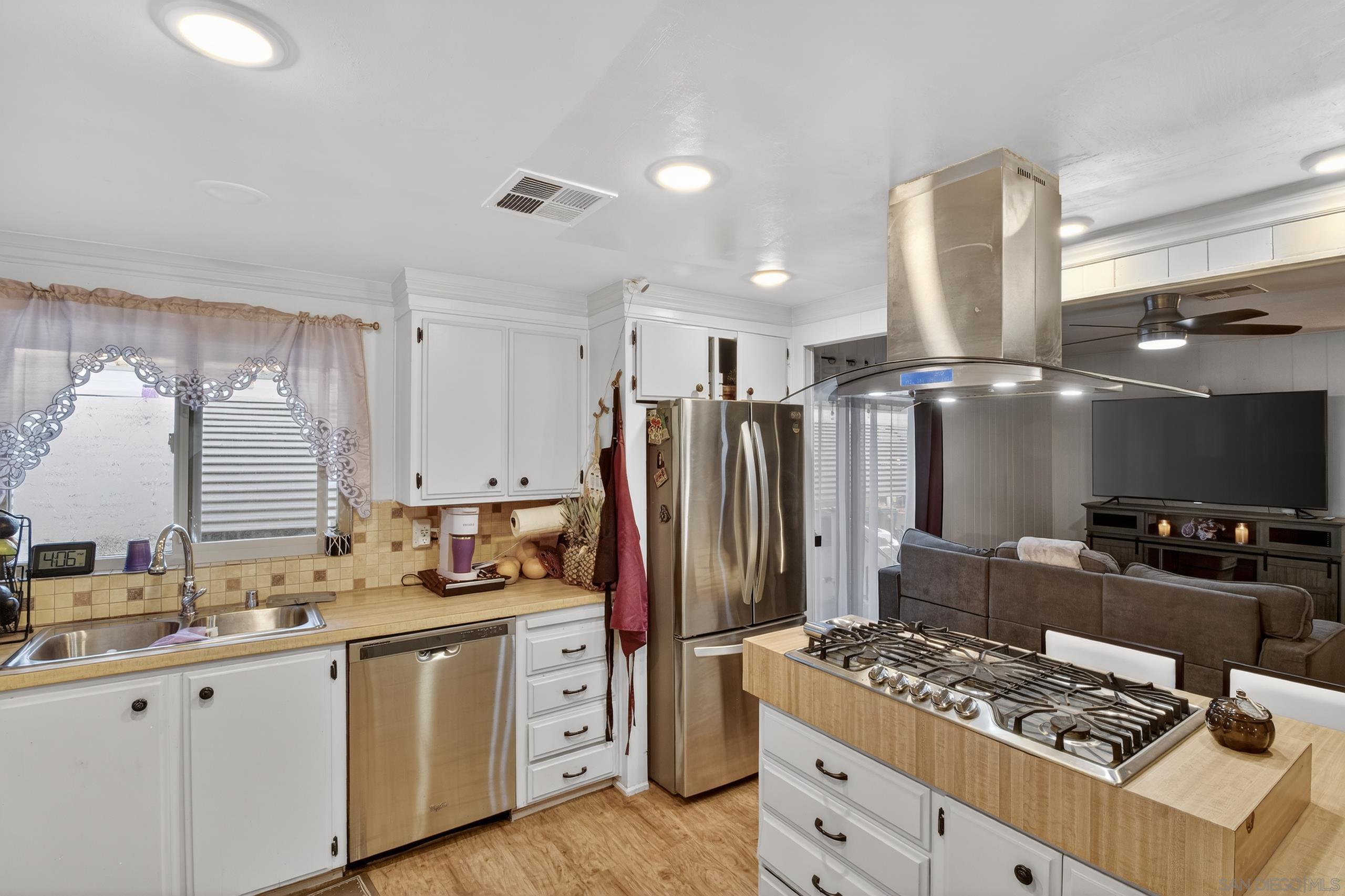 Detail Gallery Image 32 of 48 For 3340  Del Sol Blvd  Spc 136,  San Diego,  CA 92154 - 3 Beds | 2 Baths