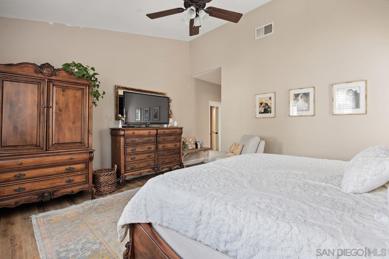 Detail Gallery Image 22 of 42 For 1705  Wildflower, Vista,  CA 92083 - 4 Beds | 2 Baths