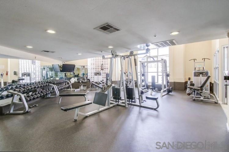 Detail Gallery Image 19 of 29 For 1501  Front St  219, San Diego,  CA 92101 - 1 Beds | 1 Baths