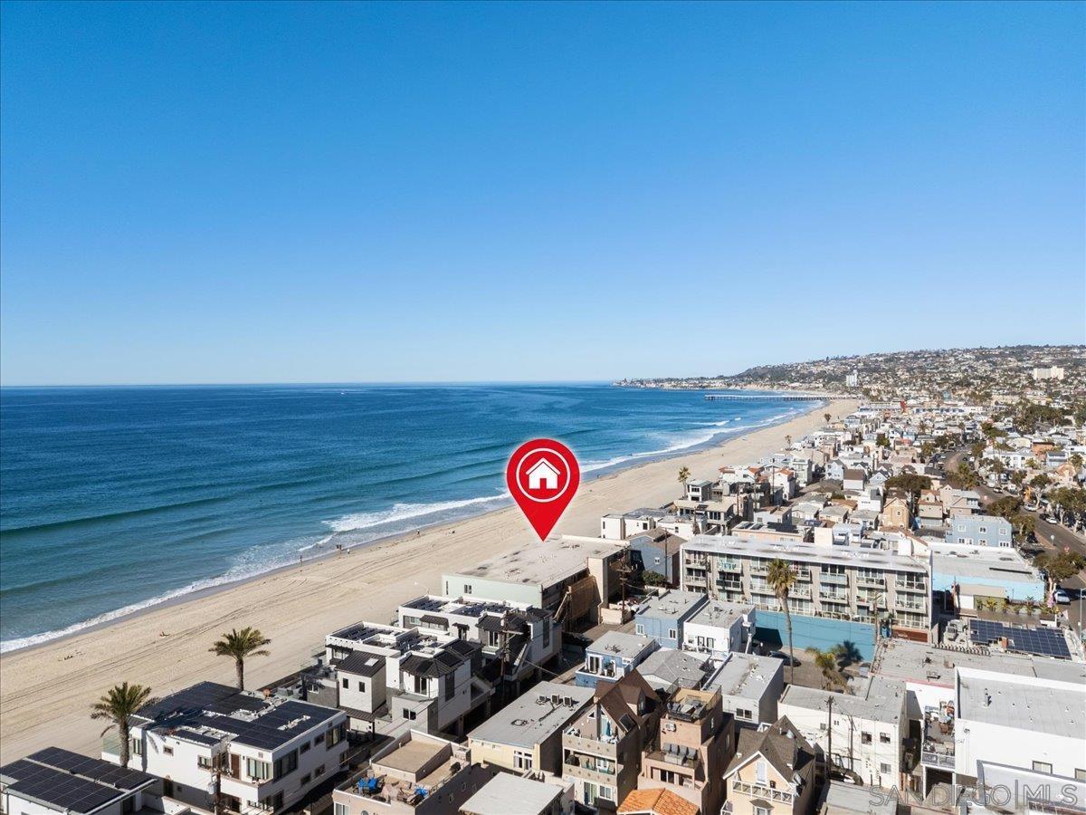 Detail Gallery Image 2 of 42 For 3755  Ocean Front Walk  #18,  San Diego,  CA 92109 - 2 Beds | 1 Baths