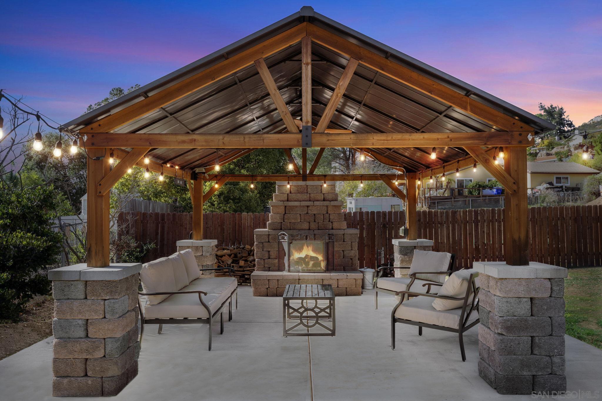 Front Image Thumbnail for SD250045702