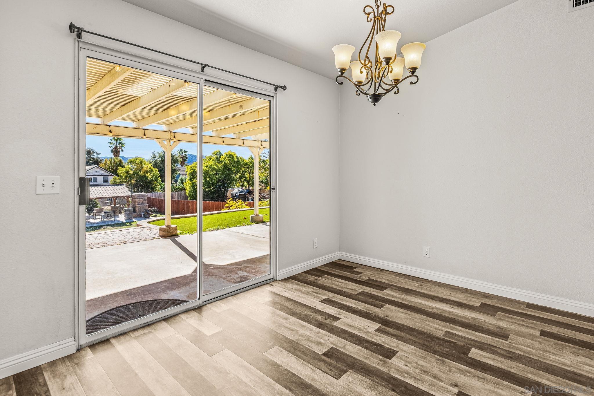 Detail Gallery Image 10 of 38 For 16579  Daza Dr, Ramona,  CA 92065 - 4 Beds | 2 Baths