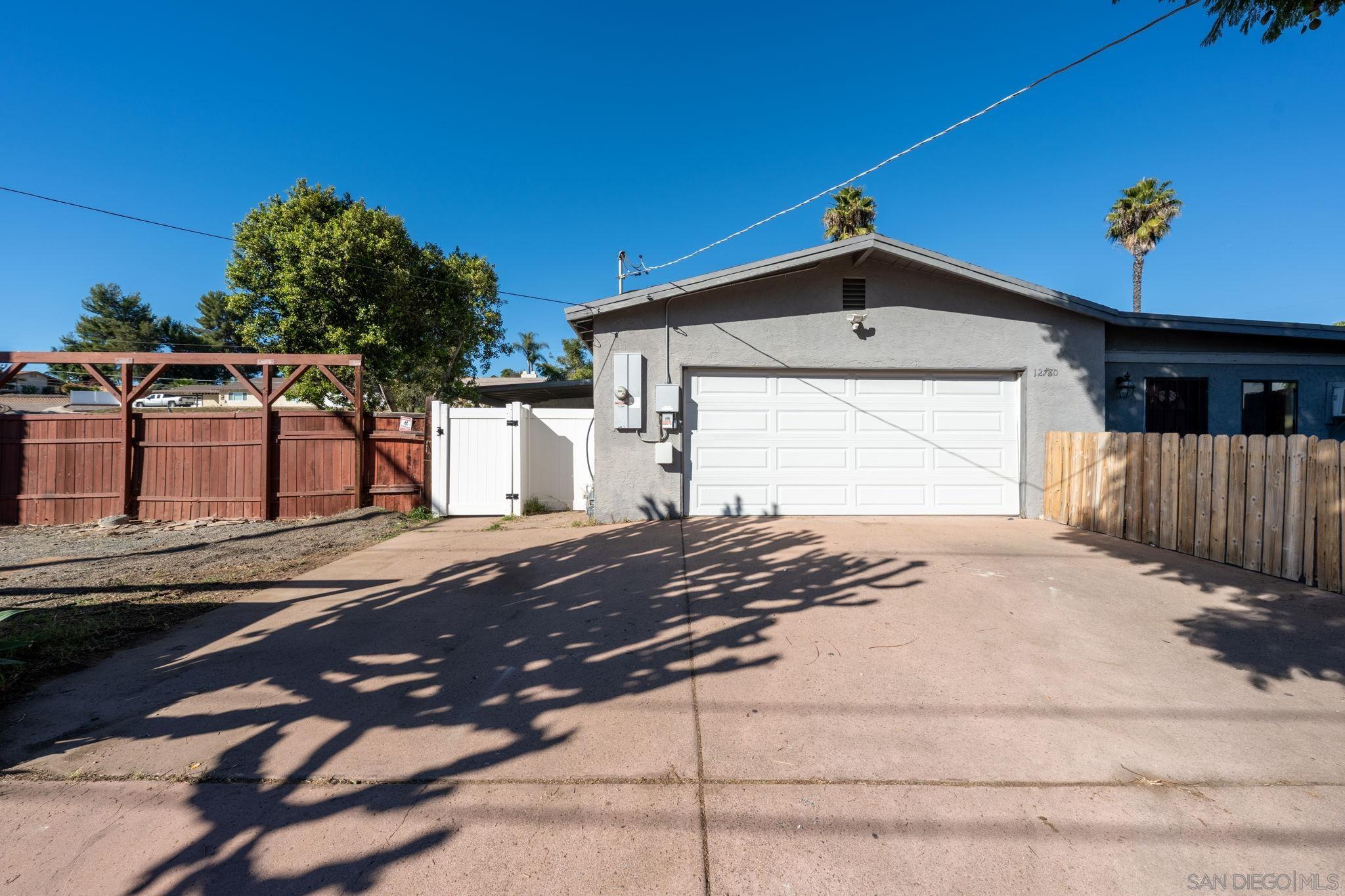 Detail Gallery Image 11 of 51 For 12780  Jackson Hill Way, El Cajon,  CA 92021 - 5 Beds | 3 Baths