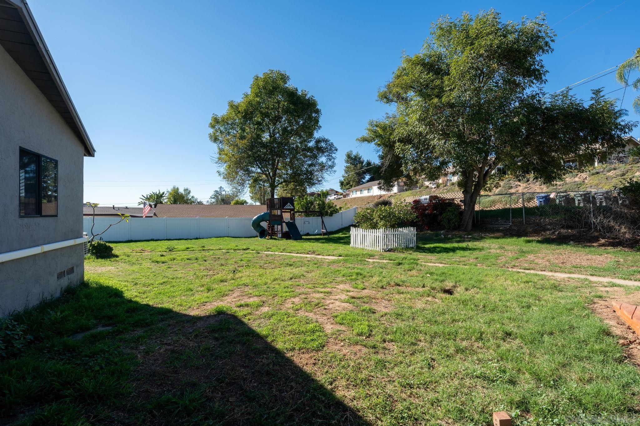 Detail Gallery Image 18 of 51 For 12780  Jackson Hill Way, El Cajon,  CA 92021 - 5 Beds | 3 Baths