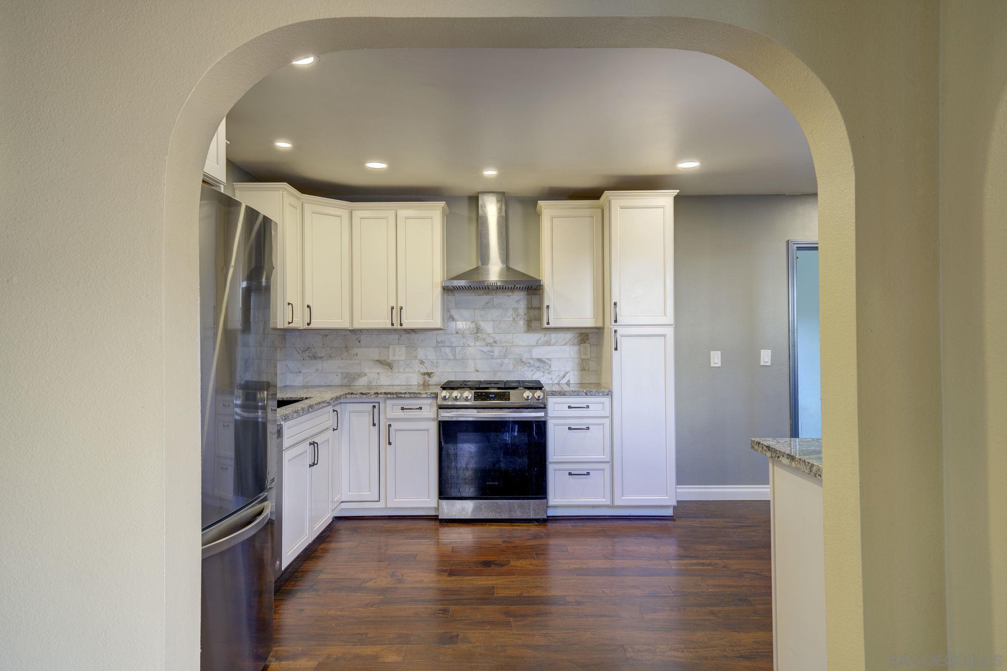 Detail Gallery Image 4 of 51 For 12780  Jackson Hill Way, El Cajon,  CA 92021 - 5 Beds | 3 Baths