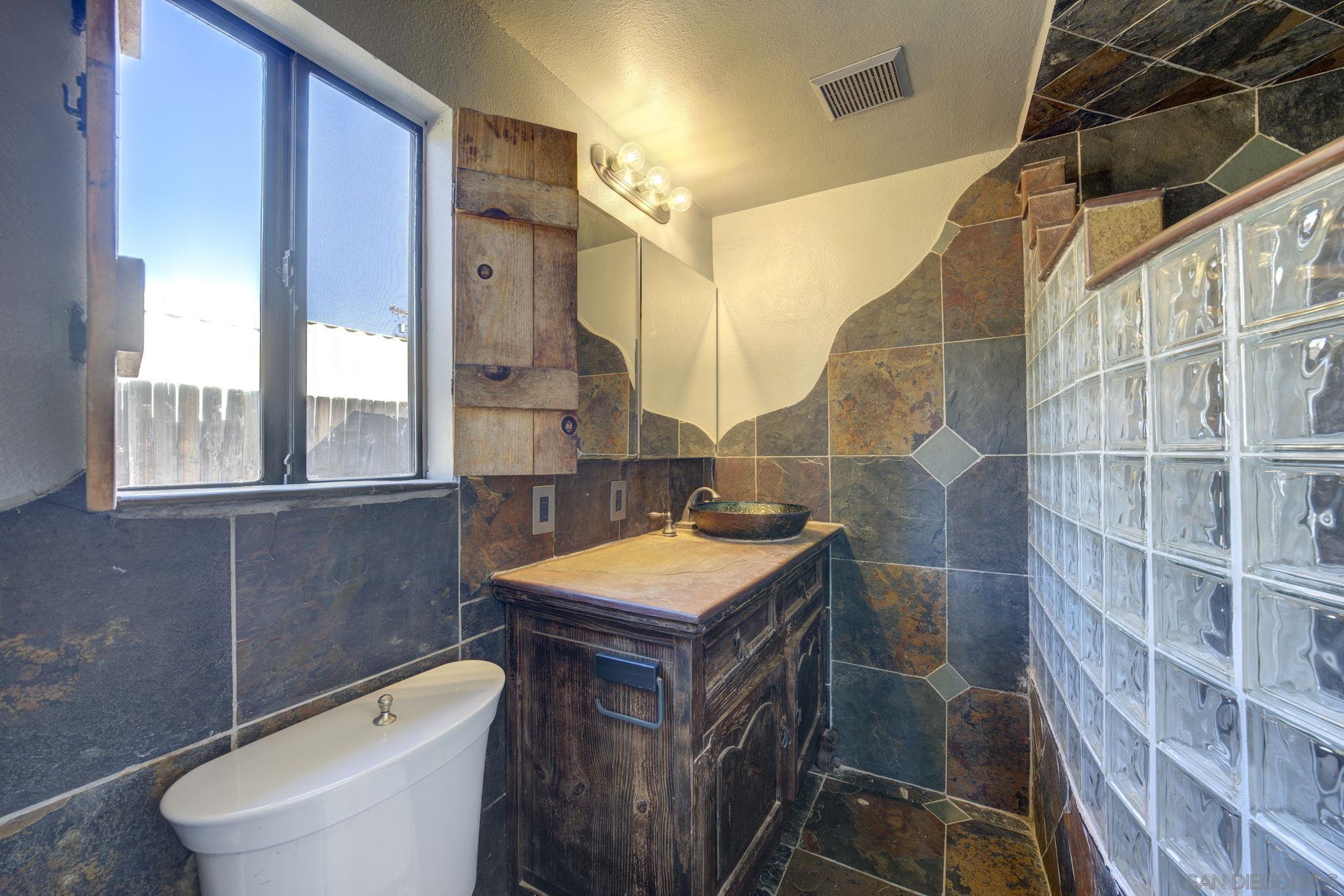 Detail Gallery Image 35 of 51 For 12780  Jackson Hill Way, El Cajon,  CA 92021 - 5 Beds | 3 Baths