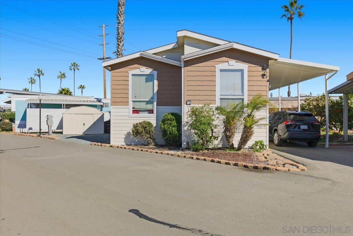 Front Image Thumbnail for SD250045704