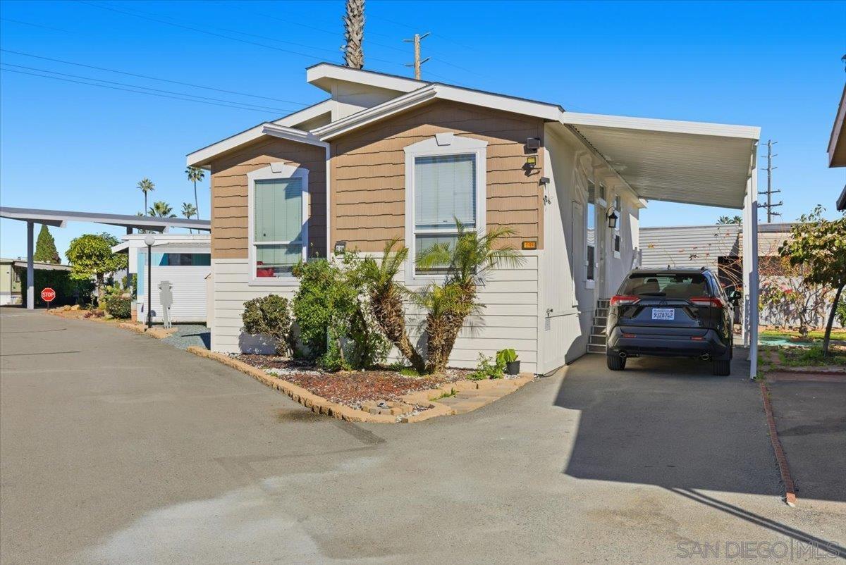 Detail Gallery Image 2 of 34 For 1100  Industrial Blvd  Spc C26, Chula Vista,  CA 91911 - 3 Beds | 2 Baths