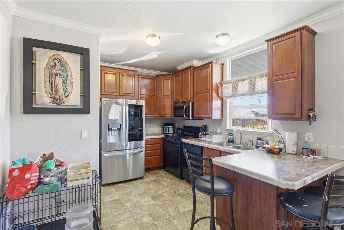 Detail Gallery Image 22 of 34 For 1100  Industrial Blvd  Spc C26, Chula Vista,  CA 91911 - 3 Beds | 2 Baths