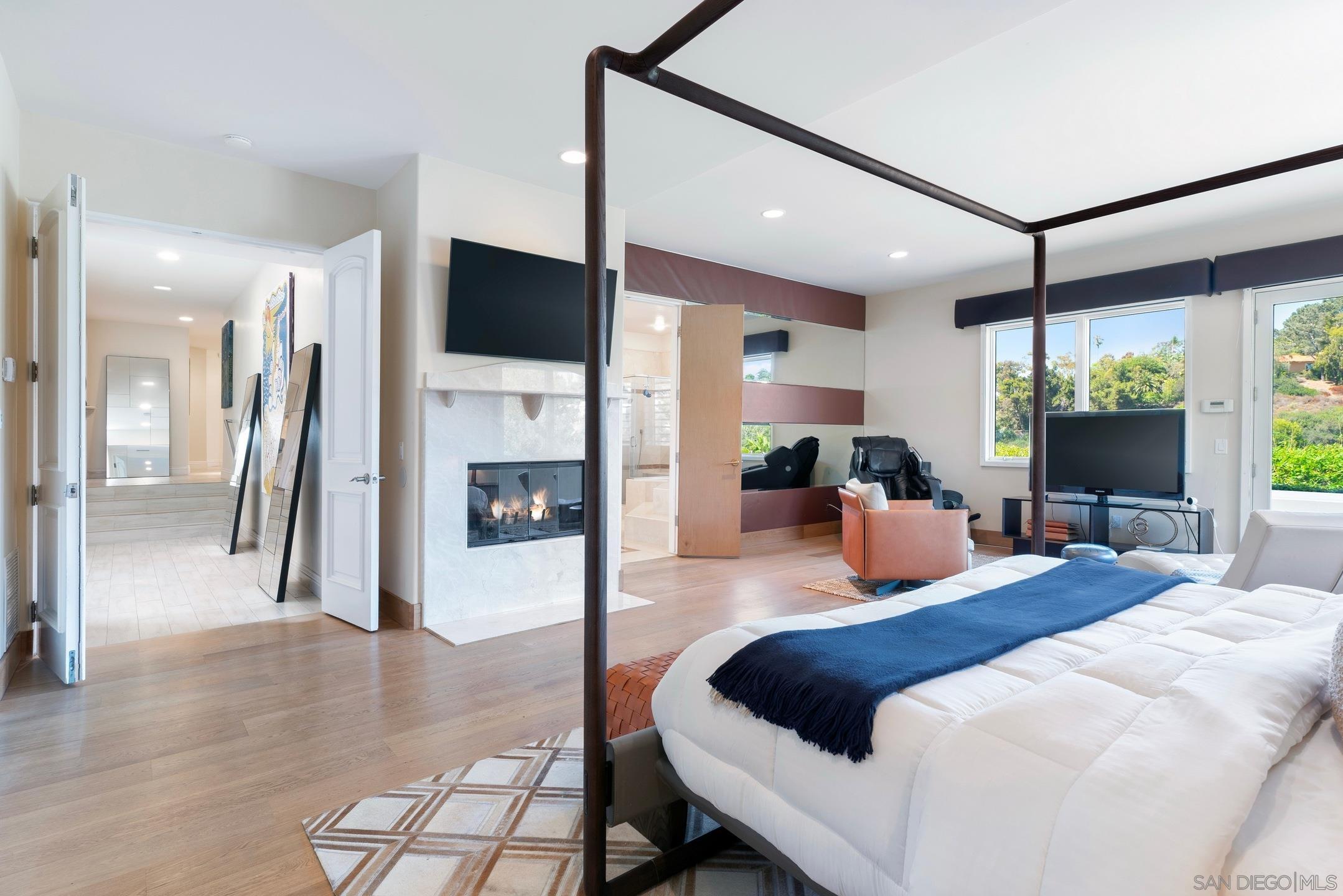 Detail Gallery Image 37 of 54 For 6617  Muirlands Dr, La Jolla,  CA 92037 - 5 Beds | 6 Baths