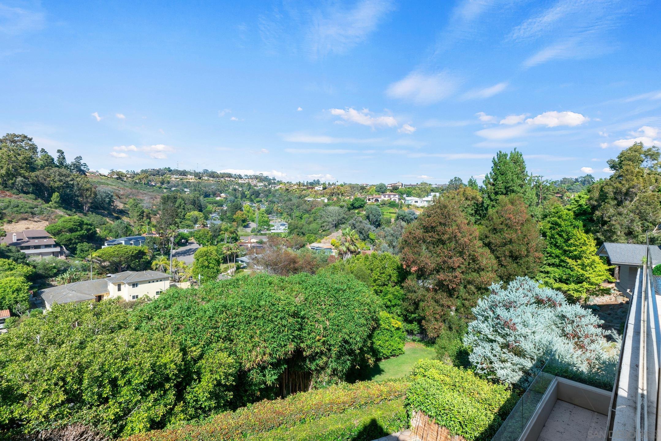 Detail Gallery Image 40 of 54 For 6617  Muirlands Dr, La Jolla,  CA 92037 - 5 Beds | 6 Baths