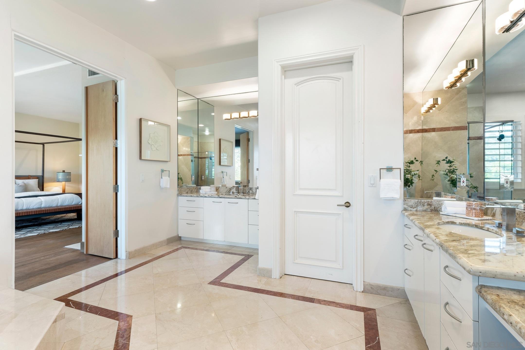 Detail Gallery Image 43 of 54 For 6617  Muirlands Dr, La Jolla,  CA 92037 - 5 Beds | 6 Baths