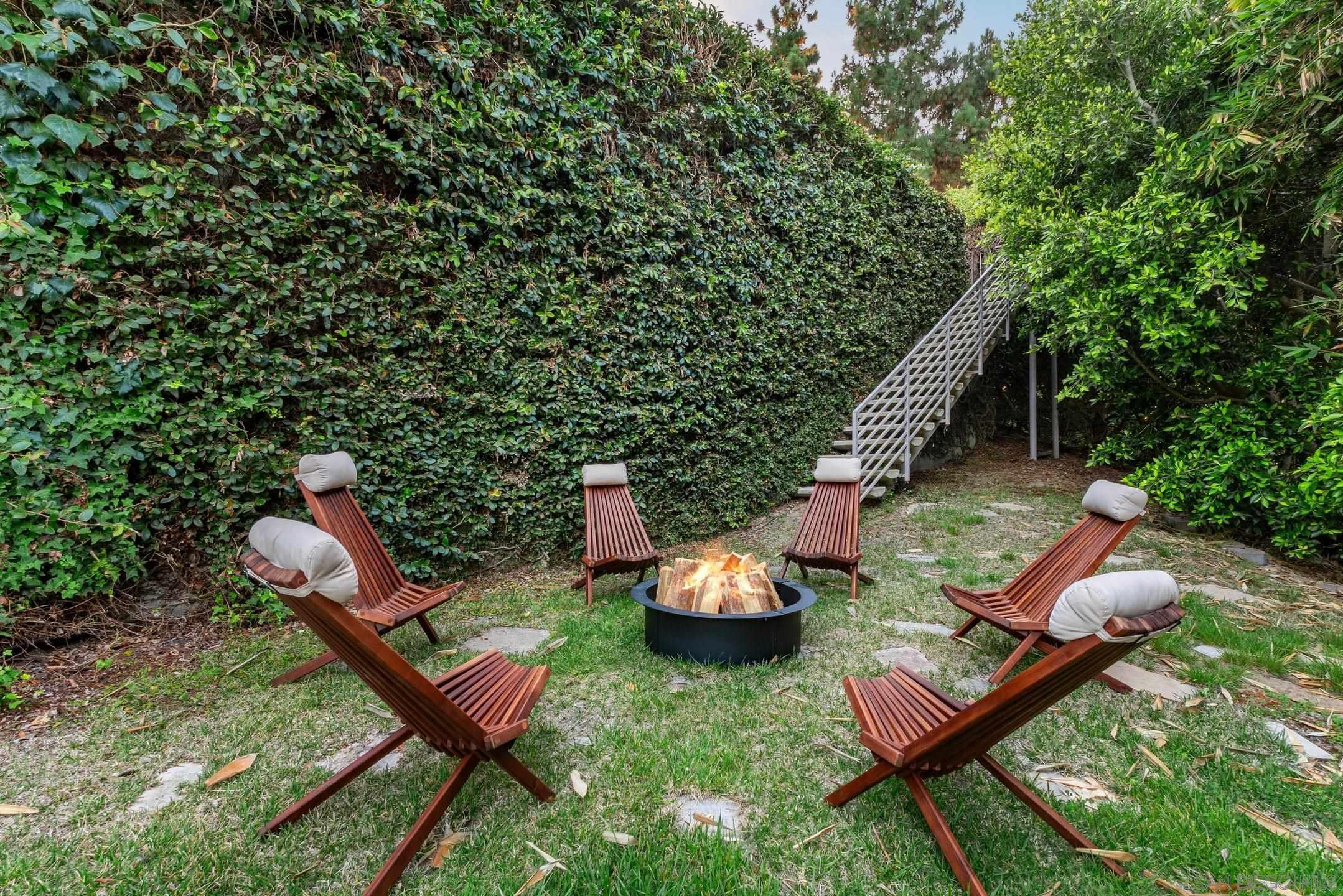 Detail Gallery Image 51 of 54 For 6617  Muirlands Dr, La Jolla,  CA 92037 - 5 Beds | 6 Baths